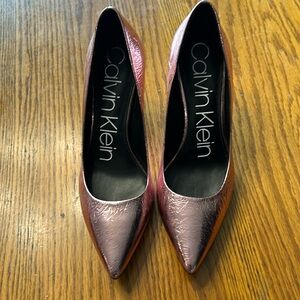 EUC Calvin Klein metallic pink heels. Size 7